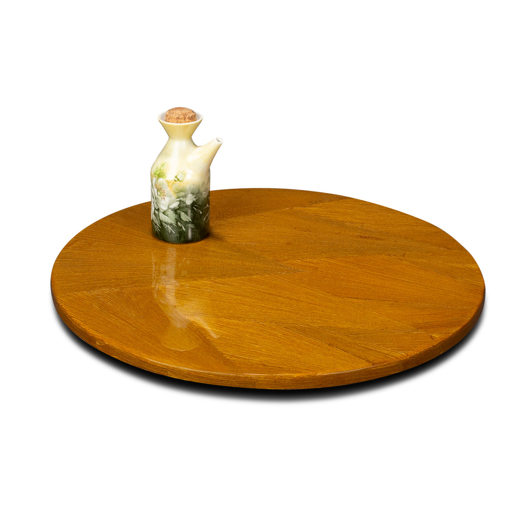 LaDorada presents the Burnt Gold Maize Revolving Tray, featuring gold hues and hand-finished by Colombian artisans.